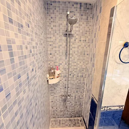 De Temporada En Malvarrosa Vacaciones Largas Long Desde 11 Noches * Valensiya