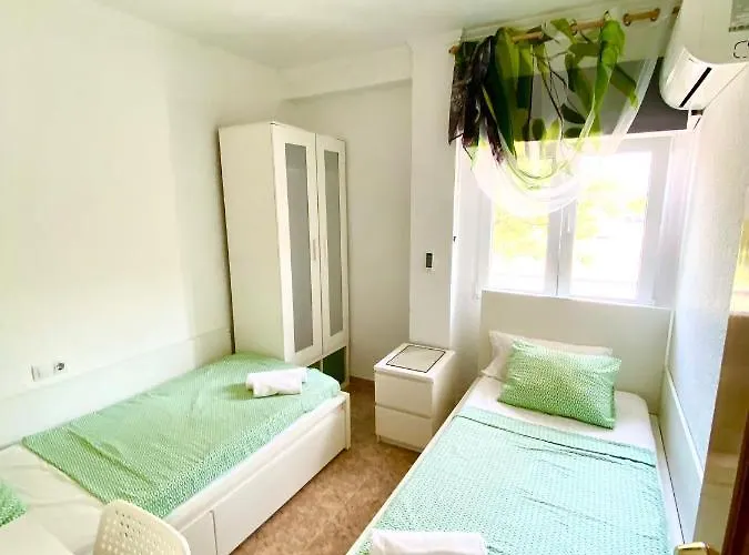 De Temporada En Malvarrosa Vacaciones Largas Long Desde 11 Noches *